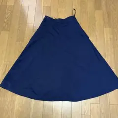 UNIQLO ネイビーロングフレアースカート