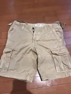 アバクロ　カーゴショートパンツ　ベージュ　33のサムネイル