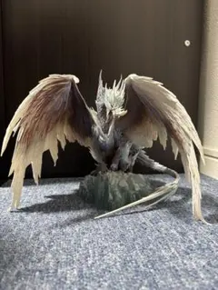 イヴェルカーナ 一番くじ モンスターハンター　フィギュア