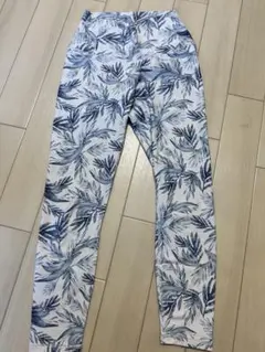 SUKALAボタニカル リーフレギンス Mサイズ