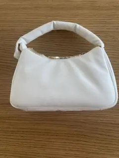 NATURAL BEAUTY BASIC ホワイト ショルダーバッグのサムネイル