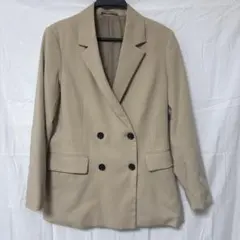 GU・ベージュ ダブルブレストジャケット・M