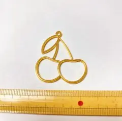 さくらんぼ　　空枠チャーム