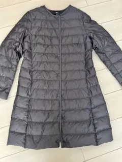 グレーMユニクロ　ウルトラライトダウン　グレー　M