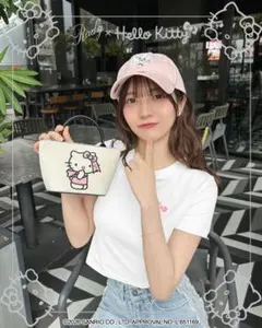 新品未使用♡Rady♡ハローキティ♡コラボ♡持ち手付きコスメポーチ♡ミニトート♡のサムネイル