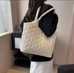 アイボリー キルティング トートバッグ