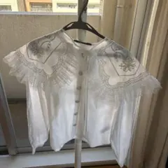 sister jane フリル付き刺繍ブラウス ホワイト