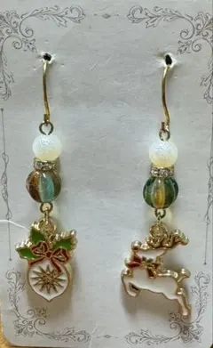 【CH51】クリスマスチャームのハンドメイドピアス/イヤリング