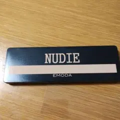 EMODA NUDIE マルチパレット アイシャドウ リップのサムネイル