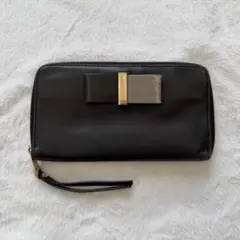 Chloé クロエ 長財布 ラウンドファスナー ブラック レザー ゴールド金具のサムネイル
