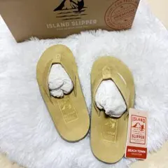 ISLAND SLIPPER トングサンダル ベージュ [定価¥28.600] - メルカリ