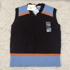 ユニクロ MARNI ニットベストのサムネイル