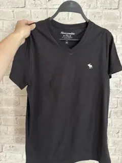 Abercrombie & Fitch ブラック Vネック TシャツXS