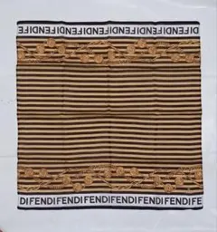フェンディ FENDI ゴールドチェーンモチーフ 大判ハンカチのサムネイル