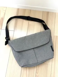 美品 Côte&Ciel コートエシエル グレー メッセンジャーバッグ - メルカリ