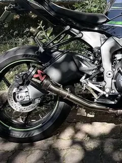 Akrapovic カーボンチタンマフラー zx-10r D型 zxt00d - メルカリ