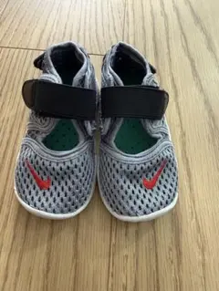 Nike サンダル グレー/レッド