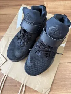 NIKE KWAZIのサムネイル