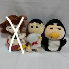 クレヨンしんちゃん　ぬいぐるみ　2個