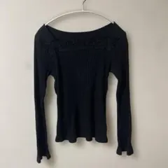 ブラック ニット