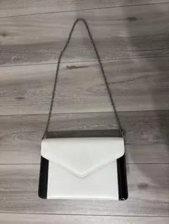 Item thumbnail for item e5d6e584-0eb6-4e3f-82fb-8b70a1be5146