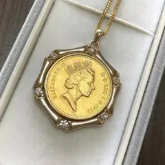 エリザベス女王 ネックレス