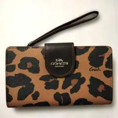 【美品】COACH コーチ 長財布 レオパード柄 ストラップ付き ブラウン系のサムネイル