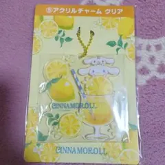 シナモンロールアクリルチャーム