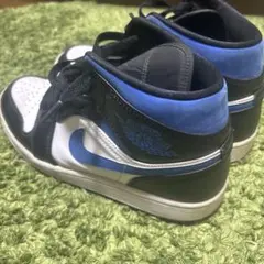 Air Jordan 1 Mid “Racer Blue”のサムネイル