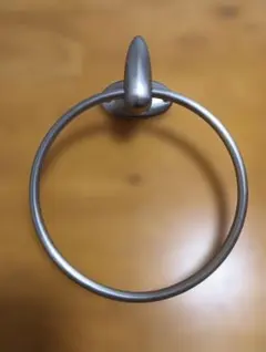 umbra タオル掛け シルバー 円形　希望あればビス付けます