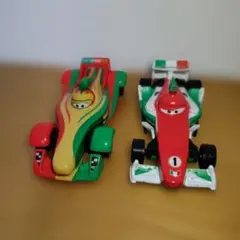 マテル　カーズ2台＋ガチャガチャマックイーンのオマケ付きのサムネイル