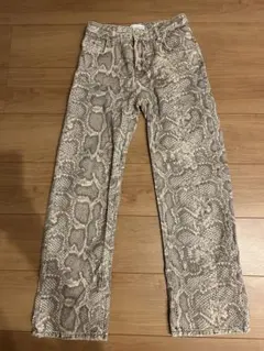 ZARA パイソン柄 デニムパンツ　152cm(11-12y)のサムネイル