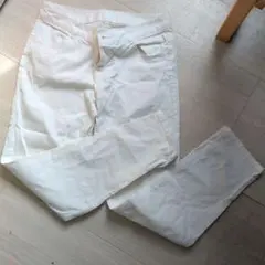 ホワイト スリムフィット デニムパンツのサムネイル