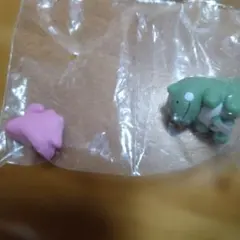 ポケモンセンターカプセルトイ　　　　　 メタモンと2個セット
