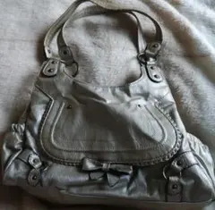 シルバー リボン付き ハンドバッグ