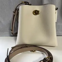 美品✨️コーチ ハンドバッグ ショルダー 肩がけ モリー レザー