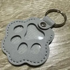 Item thumbnail for item 3aa35b9b-432e-4987-8443-cb7d56df182f