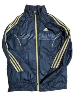 未使用に近い adidas トレーニング ランニングウェア　刺繍ロゴ