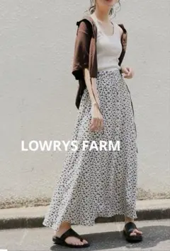 未使用 LOWRYS FARM ハナクルミボタンＡラインスカート FREE