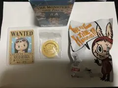 ポップマートLABUBU x ONE PIECEコラボ　フィギュア　ロビン