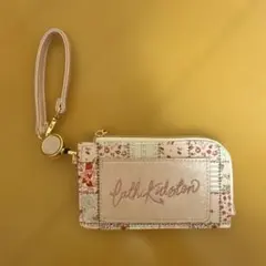 Cath Kidston パッチワーク柄 リール付きパスケース