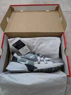 【新品未使用箱・タグ付】ナイキ V2K ラン NIKE W V2K RUN