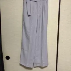 GU ベルトタックストレートパンツ　ワイドパンツ
