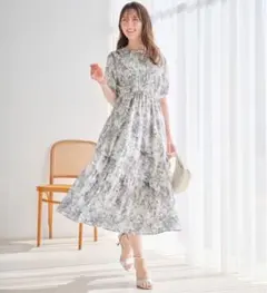 alotta 線画タッチ 花柄ギャザー切替 ティアード ワンピース 4Lのサムネイル