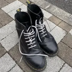 Dr. Martens 8ホール ブーツ ブラック
