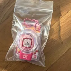 たまごっち　おかしなたまごボーロっち　パッケージチャーム　えんたま　フリルピンク