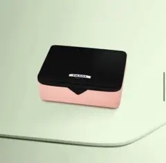 プラダビューティ　ノベルティ　オリジナルピンクポーチ