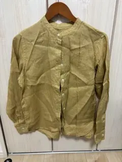 ヘンプシャツ　無印良品　ノーカラーシャツ　マスタード