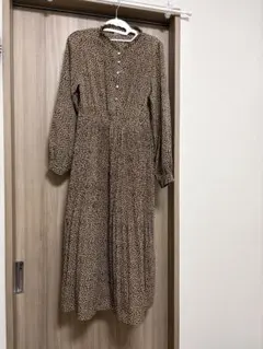 Wclosetブラウン柄 長袖ワンピースのサムネイル