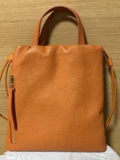 本革　縦長バック　鮮やかオレンジ　人気の縦型　オレンジ